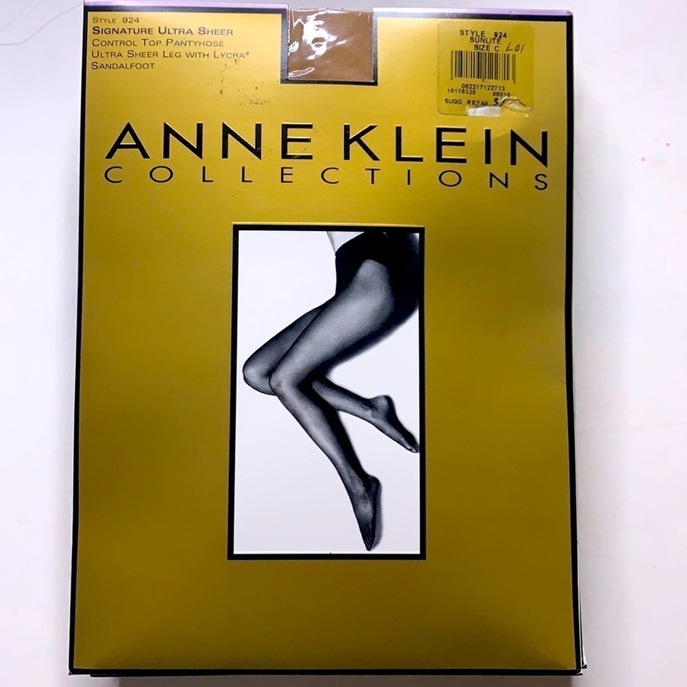 NWT Anne Klein Signature Ultra Sheer control top pantyhose sunlite stockings